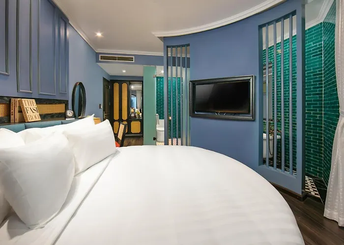 The Exquisite 4* Hạ Long