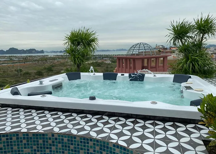 The Exquisite Khách sạn 4*