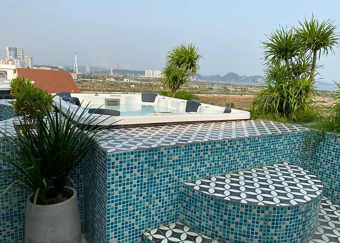 The Exquisite 4* Hạ Long