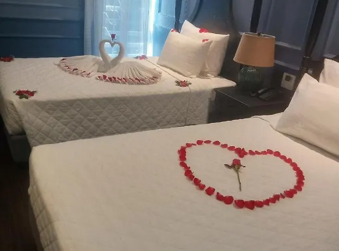 Khách sạn The Exquisite 4*