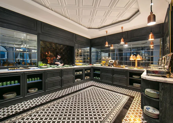 The Exquisite 4* Hạ Long